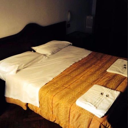 Hotel Medea Milano Ngoại thất bức ảnh